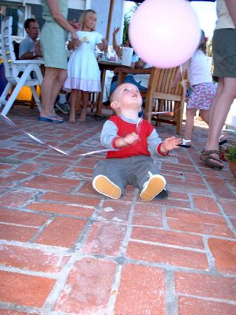 Caroline's party- Atticus with a balloon.jpg 35.8K